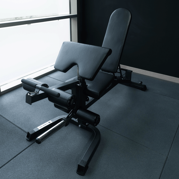 Verstelbare Fitnessbank met legcurl