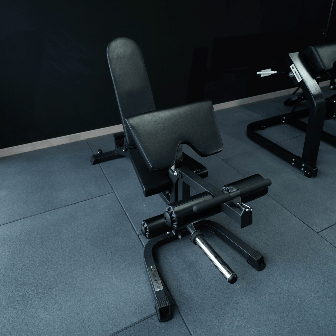 Verstelbare Fitnessbank met legcurl