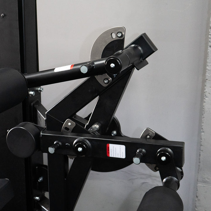 Femoral sentado | Máquina selectorizada - Compact Series brazo